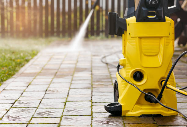 Post-Construction Pressure Washing in Roanoke, IL